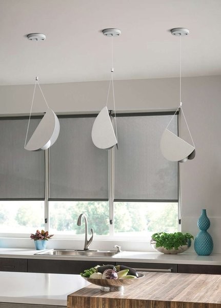 Glider pendant light