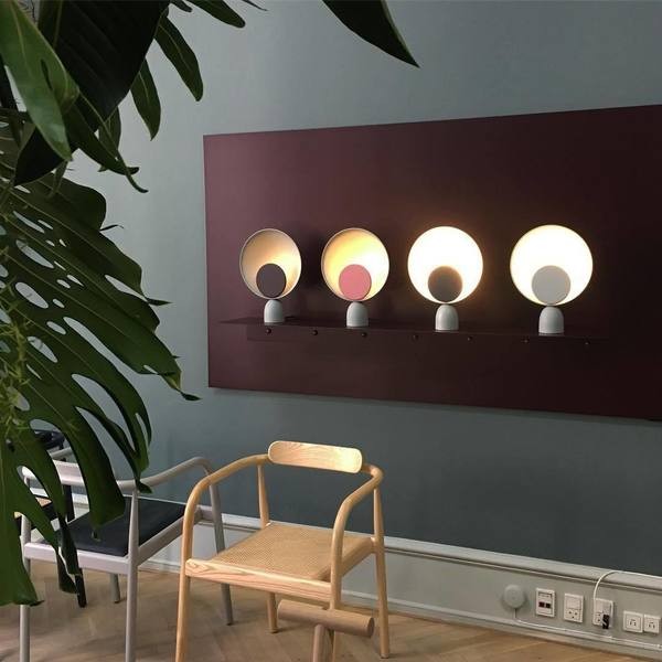 Blooper table lamp
