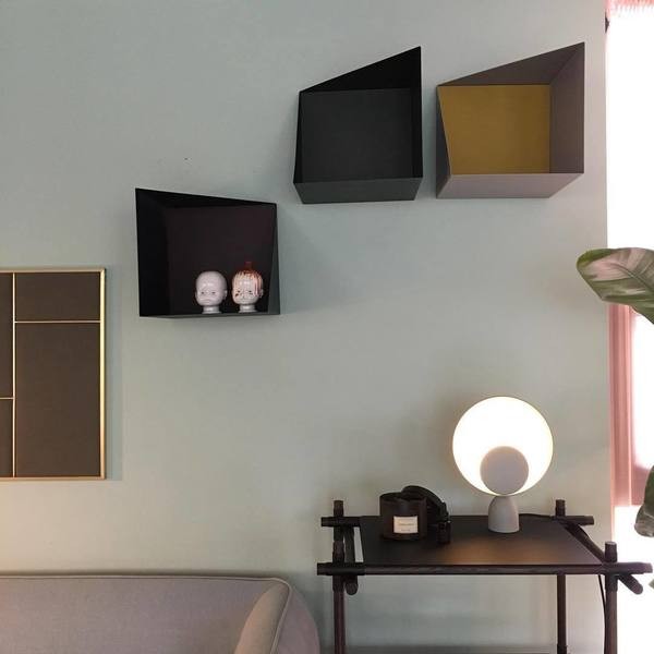 Blooper table lamp