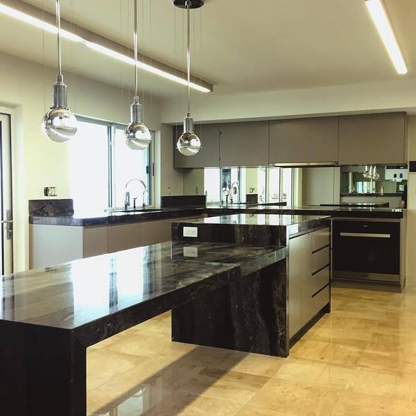 Günter Leuchtmann Le tre streghe Pendant Lamp